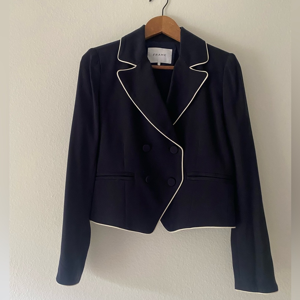 Paige cropped Blazer 4